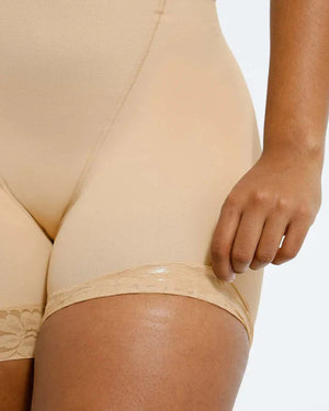 Short taille mi-haute en dentelle BOOT-YEAH™ AirSlim® qui remonte les fesses