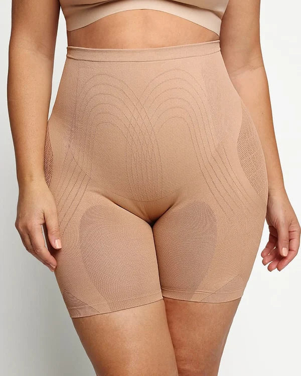 Bare Essentials™ Skin Flow™ Seamless High-Waisted Short