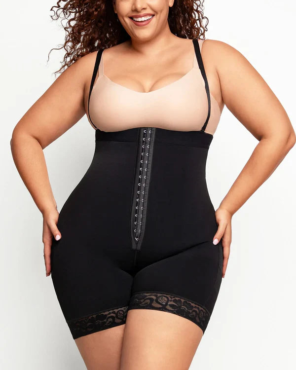 Bare Essentials™ AirSlim® Short correcteur de silhouette sans bretelles