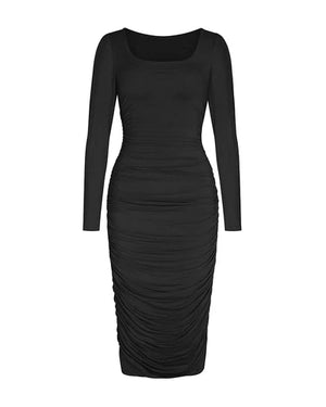 Robe moulante à fronces lisses